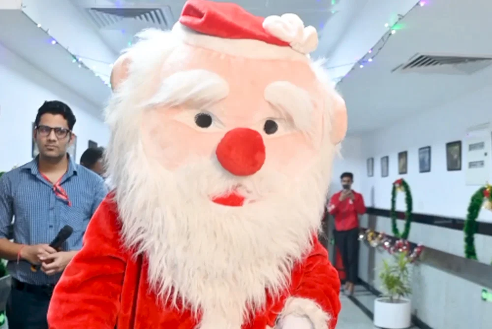 Santa’s visit to Pediatric unit AIIMS